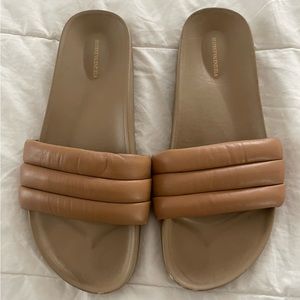 Beatrice Valenzuela Sandalia size 8